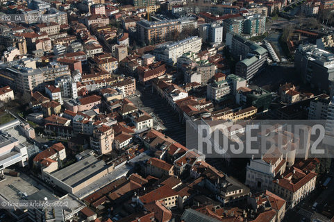 VENEZIA - MESTRE : PIAZZA FERRETTO E TORRE CIVICA  © 2004 Graziano Arici/Rosebud2  / FOTO AEREA