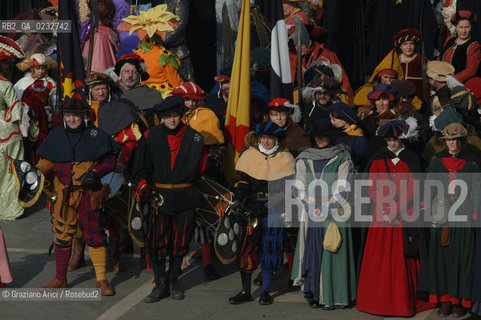 VENEZIA CARNEVALE VOLO DELLANGELO © 2004 Graziano Arici/Rosebud2 MASCHERA PIAZZA SAN MARCO