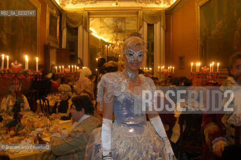 VENEZIA 21/2/04 - PALAZZO PISANI MORETTA - FESTA DEL DOGE - MRS ANTONIA RUIZ DENCARES - CARNEVALE ©Graziano Arici/Rosebud2