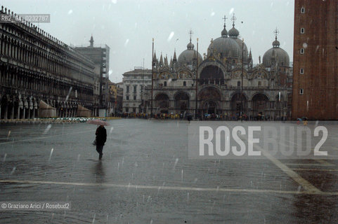 VENEZIA 4 MAGGIO 2004 - ALTA MAREA  ©Graziano Arici/Rosebud2 / ACQUA ALTA