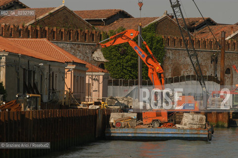 VENEZIA 19/5/04  ARSENALE LAVORI DI RESTAURO ©Graziano Arici/Rosebud2 CONSORZIO VENEZIA NUOVA