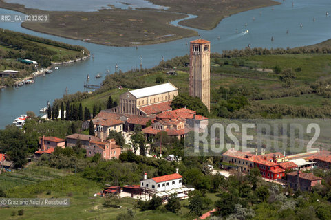 VENEZIA 25-05-04 TORCELLO COMPLESSO DELLE BASILICHE ©Graziano Arici/Rosebud2 AEREA