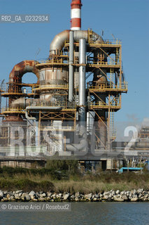 PORTOMARGHERA © 2004 Graziano Arici/Rosebud2 / FOTO AEREA / INDUSTRIA /  PETROLCHIMICO