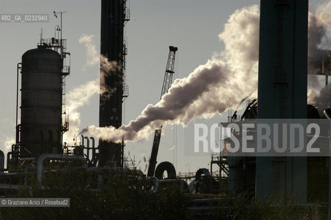PORTOMARGHERA © 2004 Graziano Arici/Rosebud2 / FOTO AEREA / INDUSTRIA /  PETROLCHIMICO