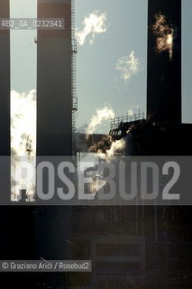 PORTOMARGHERA © 2004 Graziano Arici/Rosebud2 / FOTO AEREA / INDUSTRIA /  PETROLCHIMICO