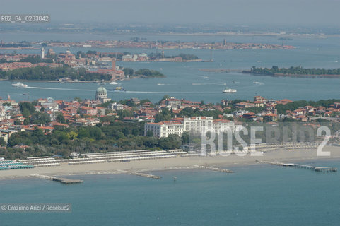 VENEZIA LIDO HOTEL DES BAINS ©Graziano Arici/Rosebud2 SPIAGGIA..