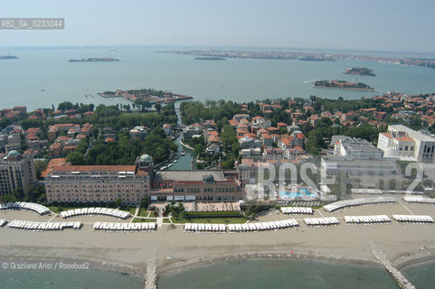VENEZIA LIDO HOTEL EXCELSIOR ©Graziano Arici/Rosebud2 SPIAGGIA..