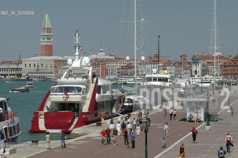 VENEZIA GIUGNO 2005 - YACHT A VENEZIA ©Graziano Arici/Rosebud2 BARCA A VELA