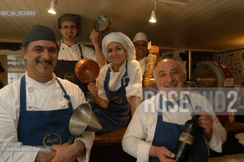 VENEZIA MAGGIO 2005 THE RESTAURANT  AL COVO WITH CESARE BENELLI AND HIS WIFE ©Graziano Arici/Rosebud2 GASTRONOMIA RISTORANTE