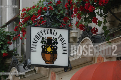 VENEZIA MAGGIO 2005 THE RESTAURANT  FIASCHETTERIA TOSCANA WITH ALBINO BUSATO HIS WIFE AND HIS SON ©Graziano Arici/Rosebud2 GASTRONOMIA RISTORANTE