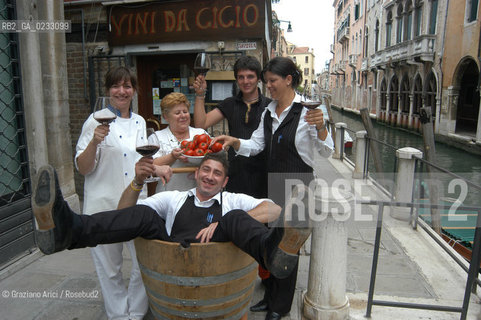 VENEZIA MAGGIO 2005 THE RESTAURANT  VINI DA GIGIO    ©Graziano Arici/Rosebud2 GASTRONOMIA RISTORANTE
