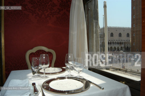 VENEZIA MAGGIO 2005 THE RESTAURANT  QUADRI  ©Graziano Arici/Rosebud2 GASTRONOMIA RISTORANTE