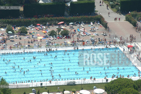 VENEZIA SETTEMBRE 2005 - TREPORTI - AERIAL PICTURE OF POOL IN CAVALLINO ©Graziano Arici/Rosebud2 PISCINA