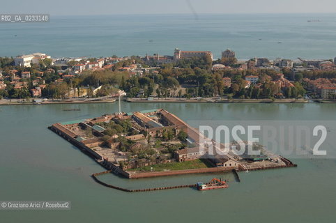 VENEZIA 18/09/05 FOTO AEREE DEL LIDO E DELLISOLA DEL LAZZARETTO VECCHIO©Graziano Arici/Rosebud2