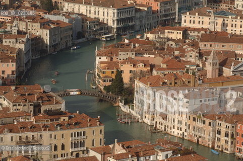 VENEZIA 1/12/05 - FOTO AEREA DI VENEZIA CANAL GRANDE  E PONTE DELLACCADEMIA ©Graziano Arici/Rosebud2