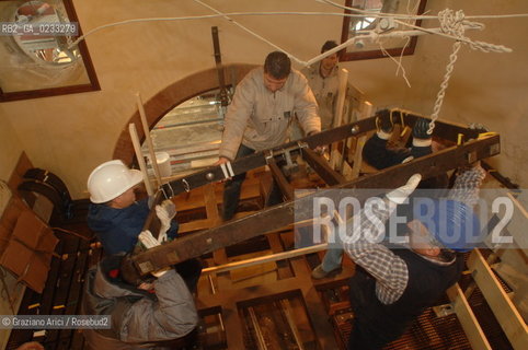 VENEZIA 22 FEBBRAIO 2006 - LAVORI DI RESTAURO DELLA TORRE DELLOROLOGIO ©Graziano Arici/Rosebud2 BRANDOLIN & DOTTOR OROLOGIO