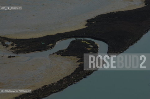 VENEZIA APILE 2006 - FOTO AEREA DI BARENE DELLA LAGUNA DI VENEZIA ©Graziano Arici/Rosebud2 PESCA