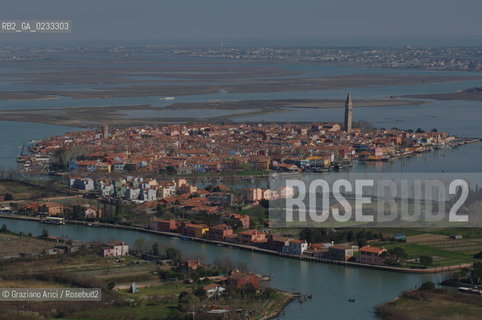 VENEZIA APRILE 2006 - FOTO AEREA DELLISOLA DI BURANO NELLA LAGUNA DI VENEZIA ©Graziano Arici/Rosebud2