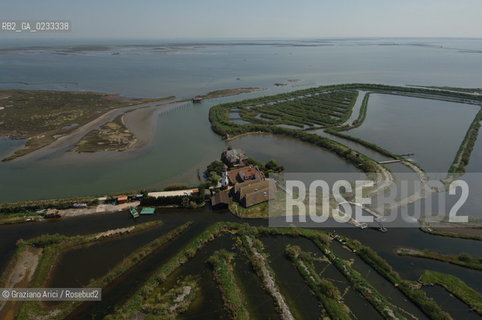 VENEZIA 25 MAGGIO 2006 - FOTO AEREA DELLE VALLE DA PESCA DI  VALLE ZAPPA ©Graziano Arici/Rosebud2 BARENA LAGUNA