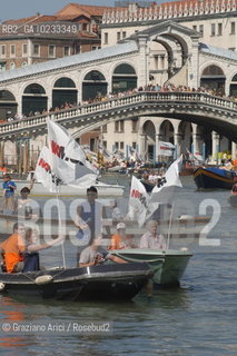 VENICE 22/05/06 MANIFESTATION AGAINST THE MOSE PROJECT. THE MOSE PROJECT IS THE THE DIGUE SYSTEM AGAINST THE HIGH TIDE IN VENICE ©Graziano Arici/Rosebud2 MANIFESTAZIONE PROTESTA