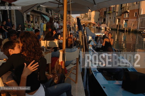 VENEZIA GIUGNO 2006 -  LOSTERIA AL TIMON IN FONDAMENTA DEGLI ORMESINI  ©Graziano Arici/Rosebud2  GASTRONOMIA