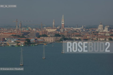 VENEZIA 13/06/06 FOTO AEREE VENEZIA ©Graziano Arici/Rosebud2 ELETTRICITA
