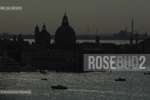 VENEZIA 29/07/06 FOTO AEREE LA SALUTE ©Graziano Arici/Rosebud2