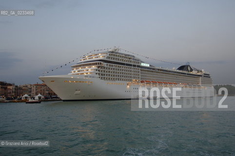 VENICE 29 JULY 2006 - THE LAUNCHING OF THE LINER MSC MUSICA OF MSC CROCIERE ©Graziano Arici/Rosebud2 VENEZIA NAVE CROCIERA TRANSATLATICO