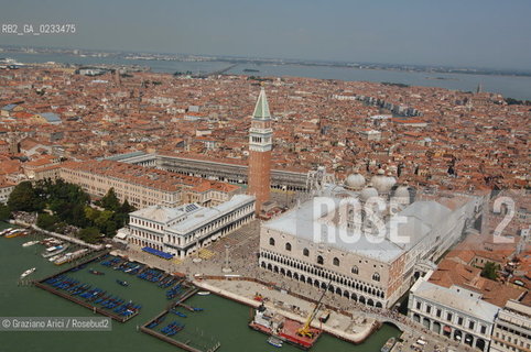 VENEZIA 29/07/06 FOTO AEREA DI VENEZIA PIAZZA S.MARCO ©Graziano Arici/Rosebud2