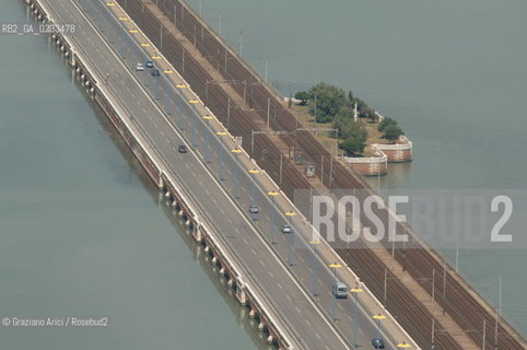 VENEZIA 29/07/06 FOTO AEREA DEL PONTE DELLA LIBERTA ©Graziano Arici/Rosebud2