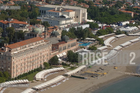 VENEZIA SETTEMBRE 2006 - FOTO AEREE DEL  GRAND HOTEL EXCELSIOR E DEL PALAZZO DEL CINEMA AL  LIDO DI VENEZIA ©Graziano Arici/Rosebud2 ALBERGO