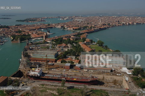 VENEZIA SETTEMBRE 2006 -  FOTO AEREE DELLARSENALE A CASTELLO  ©Graziano Arici/Rosebud2