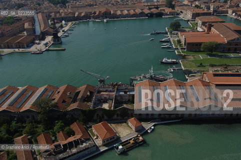 VENEZIA SETTEMBRE 2006 -  FOTO AEREE DELLARSENALE A CASTELLO  ©Graziano Arici/Rosebud2