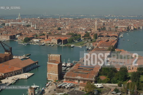 VENEZIA SETTEMBRE 2006 -  FOTO AEREE DELLARSENALE A CASTELLO  ©Graziano Arici/Rosebud2