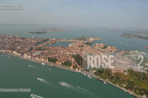 VENEZIA SETTEMBRE 2006 -  FOTO AEREE DELLARSENALE A CASTELLO  ©Graziano Arici/Rosebud2