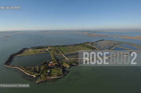 VENEZIA 10/10/06 FOTO AEREE AI LAVORI IN CORSO  PER LA RICOSTRUZIONE BARENE S.CRISTINA VALLI DA PESCA  ©Graziano Arici/Rosebud2 CONSORZIO VENEZIA NUOVA LAGUNA