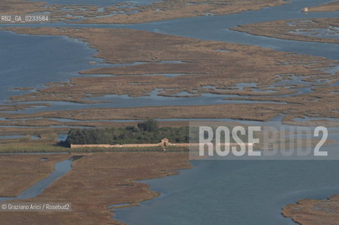 VENEZIA 10/10/06 FOTO AEREE AI LAVORI IN CORSO  PER LA RICOSTRUZIONE BARENE S.ARIANO  ©Graziano Arici/Rosebud2 CONSORZIO VENEZIA NUOVA LAGUNA