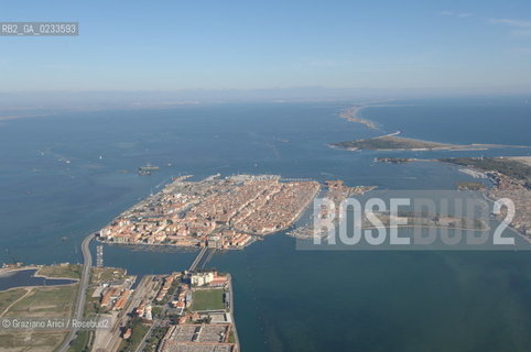 VENEZIA 10/10/06 FOTO AEREE AI LAVORI IN CORSO  PER LA RICOSTRUZIONE CHIOGGIA ©Graziano Arici/Rosebud2 CONSORZIO VENEZIA NUOVA LAGUNA