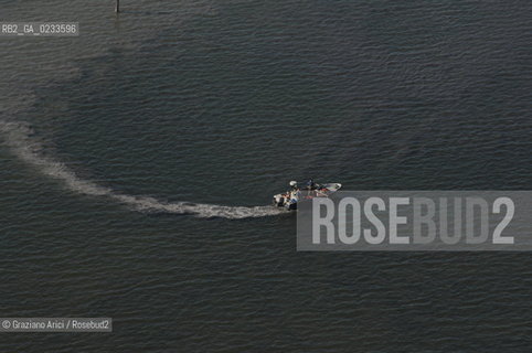 VENEZIA 10/10/06 FOTO AEREE AI LAVORI IN CORSO  PER LA RICOSTRUZIONE BARENE  PESCA  CAPAROZZOLANTI ©Graziano Arici/Rosebud2 CONSORZIO VENEZIA NUOVA LAGUNA