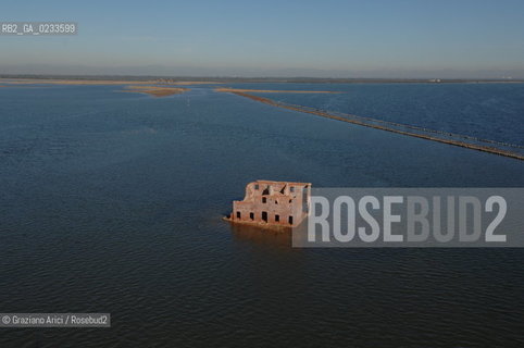 VENEZIA 10/10/06 FOTO AEREE AI LAVORI IN CORSO  PER LA RICOSTRUZIONE BARENE  MILLECAMPI PESCA ©Graziano Arici/Rosebud2 CONSORZIO VENEZIA NUOVA LAGUNA