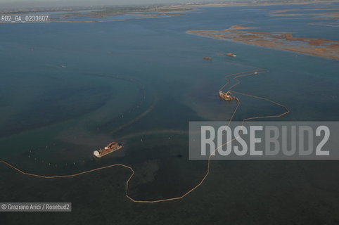 VENEZIA 10/10/06 FOTO AEREE AI LAVORI IN CORSO  PER LA RICOSTRUZIONE BARENE  BARENE CORNIO ©Graziano Arici/Rosebud2 CONSORZIO VENEZIA NUOVA LAGUNA