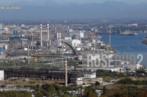 VENEZIA 10/10/06 FOTO AEREE PORTO MARGHERA ©Graziano Arici/Rosebud2 ZONA INDUSTRIALE