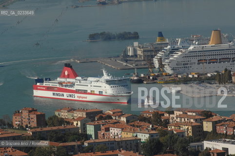 VENEZIA 10/10/06 FOTO AEREA PORTO PASSEGGERI  ©Graziano Arici/Rosebud2
