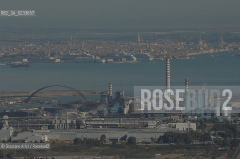 VENEZIA 10/10/06 FOTO AEREA PORTO MARGHERA   ©Graziano Arici/Rosebud2