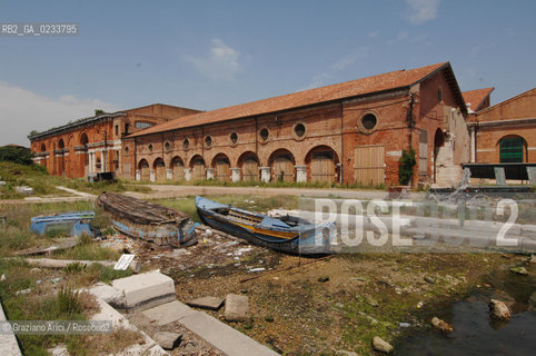 VENEZIA 22 MAGGIO 2007 - ARSENALE DI VENEZIA : DARSENA NUOVISSIMA ©Graziano Arici/Rosebud2 ARCHEOLOGIA INDUSTRIALE THETIS