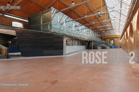 VENEZIA 22 MAGGIO 2007 - ARSENALE DI VENEZIA : DARSENA NUOVISSIMA ©Graziano Arici/Rosebud2 ARCHEOLOGIA INDUSTRIALE THETIS