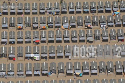 VENEZIA AGOSTO 2007 - LIDO DI VENEZIA CAPANNE @ Graziano Arici/Rosebud2 SPIAGGIA