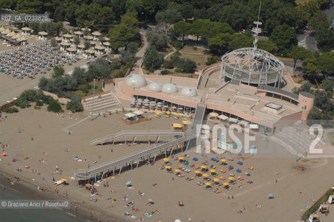 VENEZIA AGOSTO 2007 - LIDO DI VENEZIA BLUE MOON @ Graziano Arici/Rosebud2 SPIAGGIA