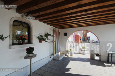 VENEZIA 4/08/07 - LIDO PELLESTRINA ©Graziano Arici/Rosebud2 SPIAGGIA PESCA MURAZZI