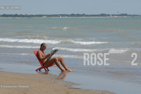 VENEZIA 1/08/2007 - LITORALE DI PUNTA SABBIONI ©Graziano Arici/Rosebud2 SPIAGGIA DUNE MARE